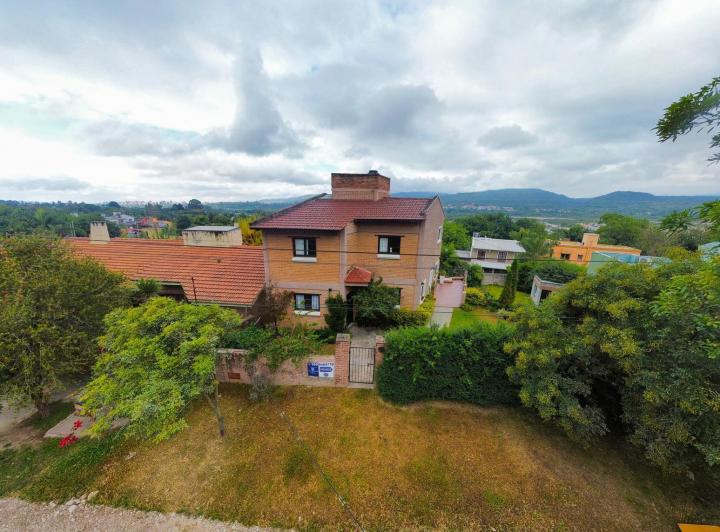 Casa en  Venta Los Perales 3