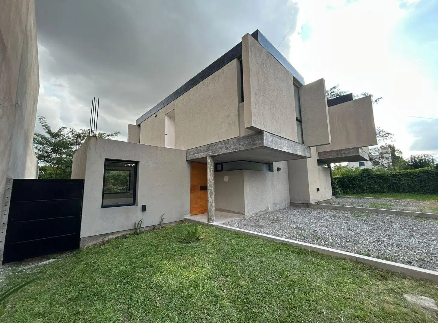 VENTA DUPLEX -  Ampuap V Higuerilla 2