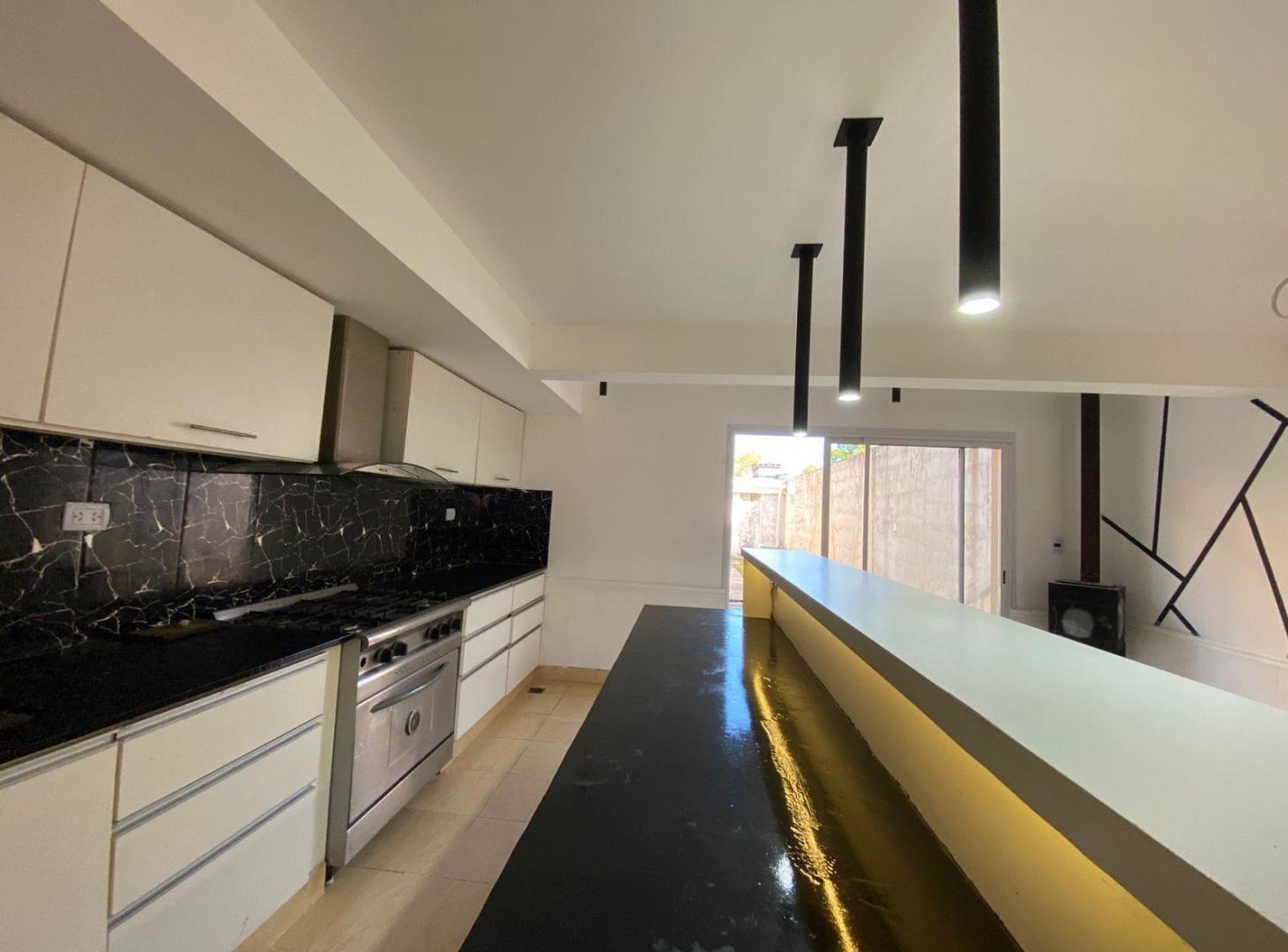 Foto de COLDWELL BANKER PLAZA COMERCIALIZA - VENTA | DUPLEX BARRIO LOS PERALES, imagen 3