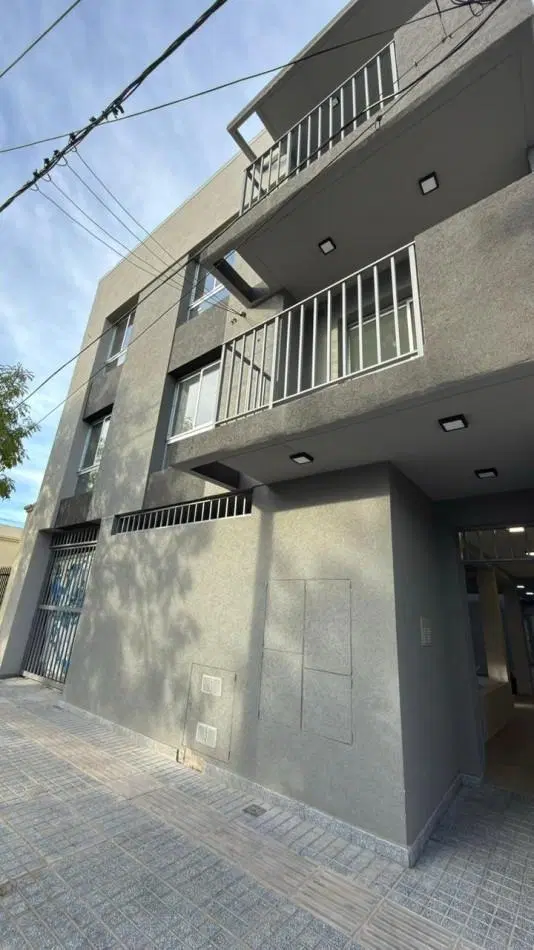 VENTA DE DEPARTAMENTOS A ESTRENAR EN BARRIO FOMENTO 9 DE JULIO 5