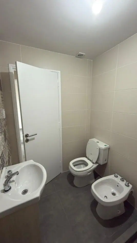 VENTA DE DEPARTAMENTOS A ESTRENAR EN BARRIO FOMENTO 9 DE JULIO 4