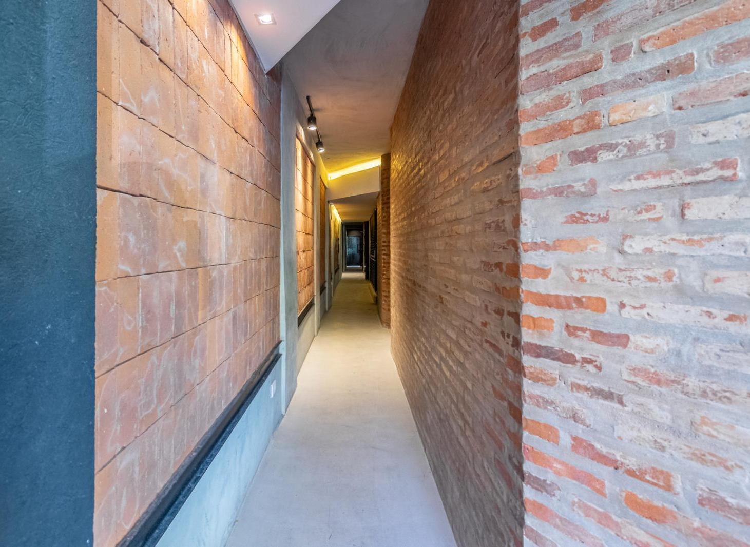 Dúplex 4 ambientes con piscina y jardín