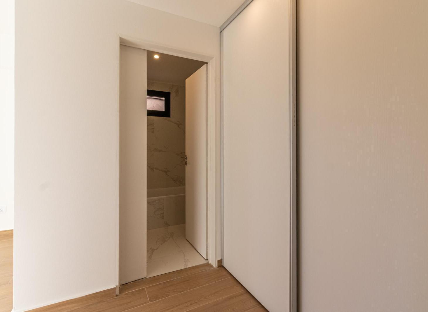 Foto de 3 Ambientes con Terraza / 2 baños-uno en suite-/ A estrenar con, imagen 4