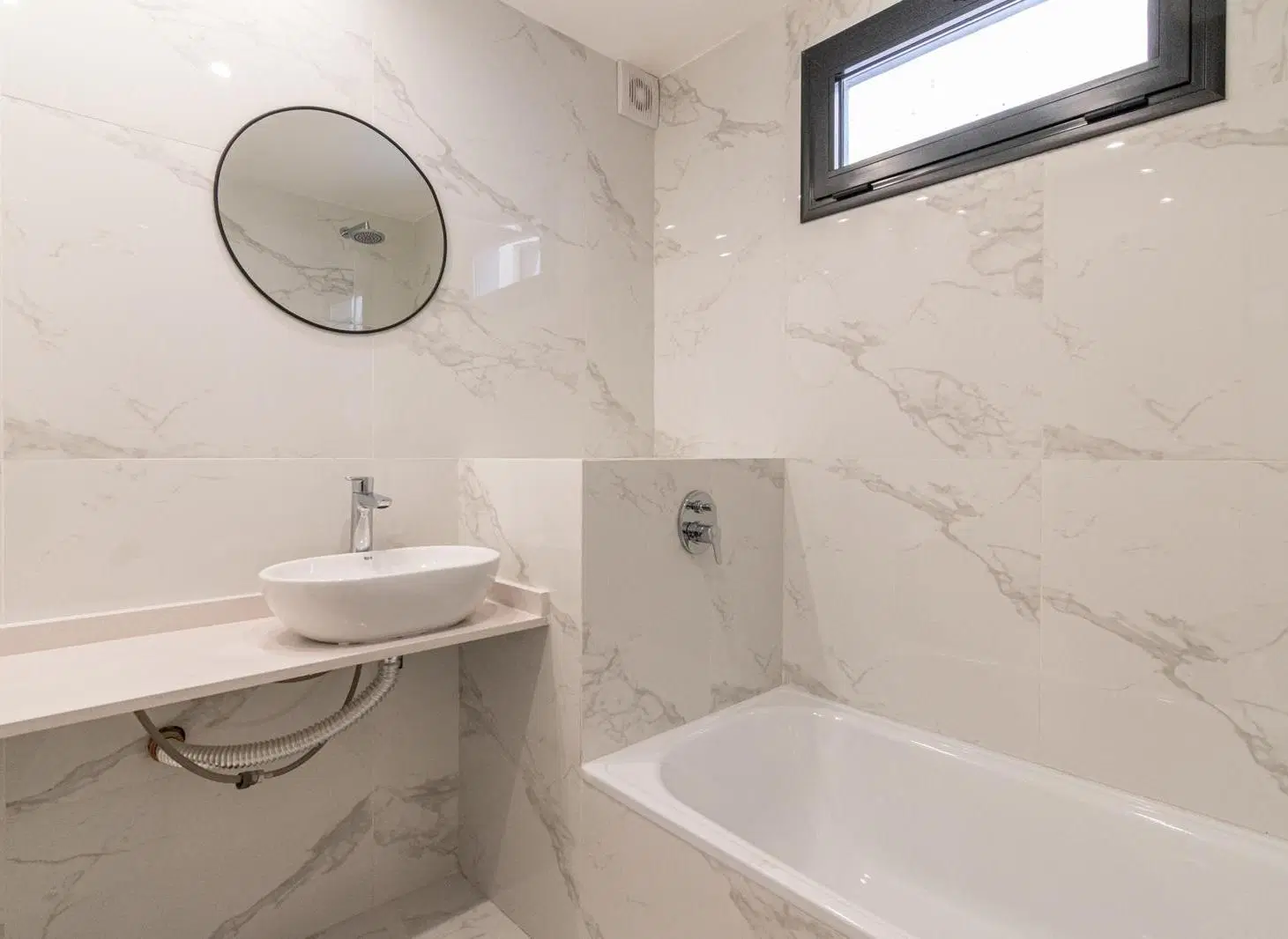 3 Ambientes con Terraza / 2 baños-uno en suite-/ A estrenar con posesión inmediata 4