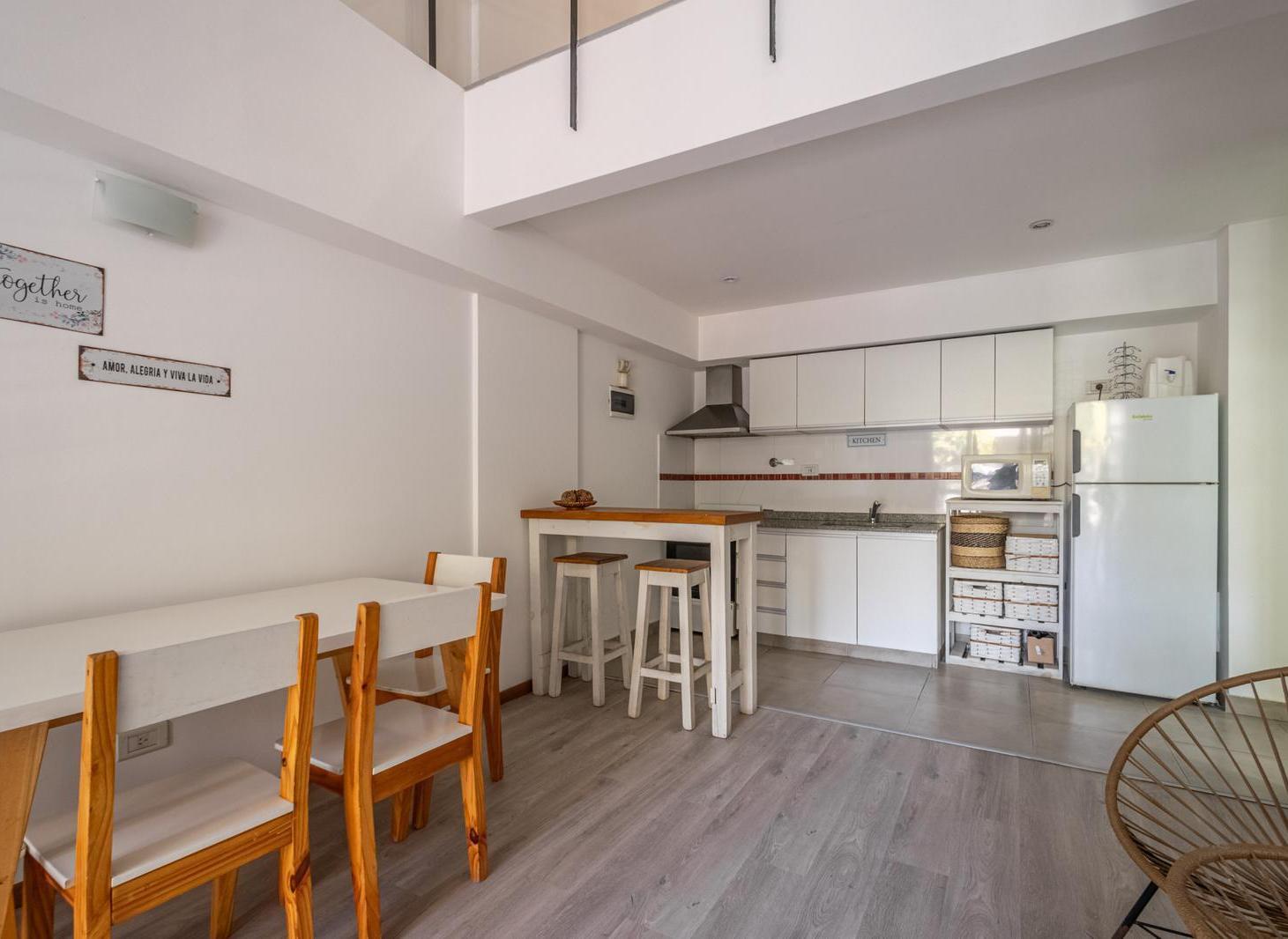 Foto de Venta - Departamento - Dúplex - 2 ambientes - Balcón - Frente - Cochera, imagen 1