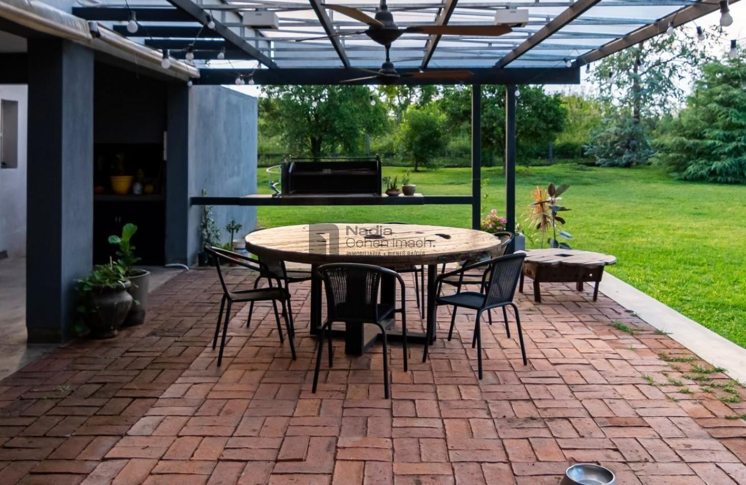 Foto de Casa en VENTA cerca de Barrio Norte - Club de Campo Las Moritas 3 Dorm, imagen 1