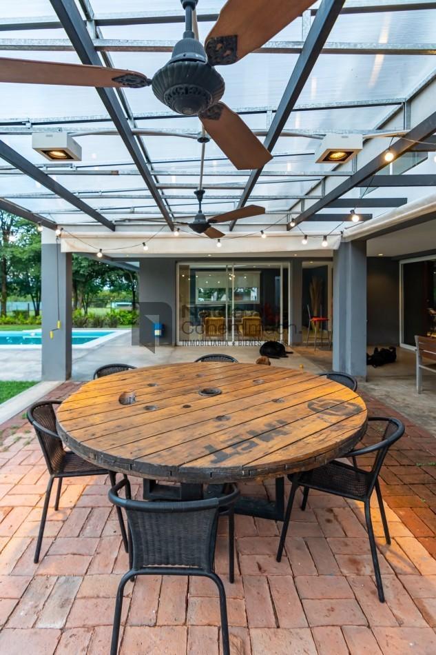 Foto de Casa en VENTA cerca de Barrio Norte - Club de Campo Las Moritas 3 Dorm, imagen 3