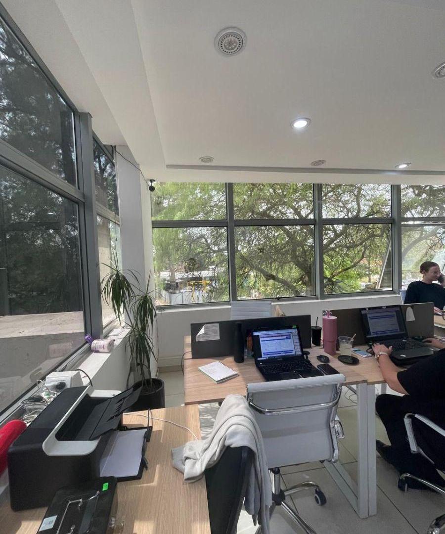 Foto de VENTA OFICINA ZONA NORTE, imagen 5