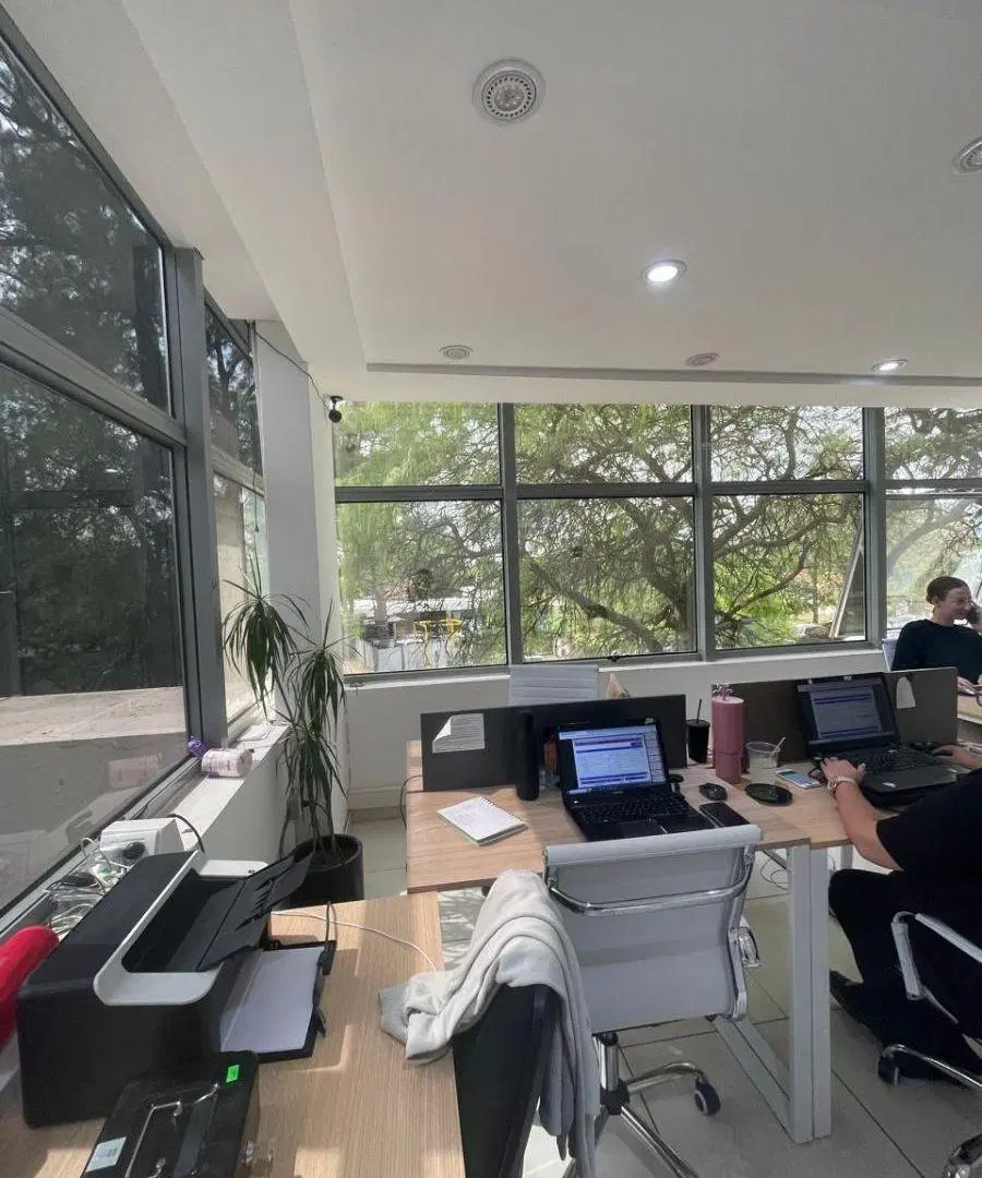 VENTA OFICINA ZONA NORTE 5