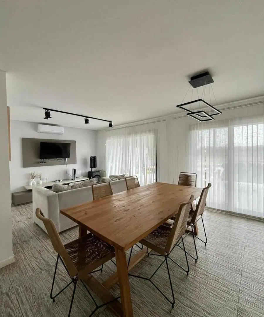 Casa en venta 5 ambientes en Vila Marina I - Dique Luján, Tigre 2