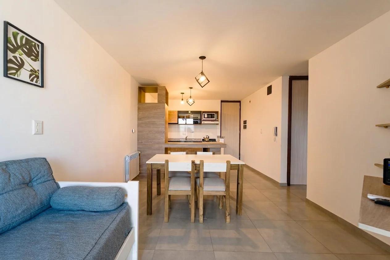 Foto de Departamento con cochera. Carlos Paz. 1 dormitorio, imagen 2