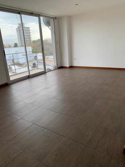 Departamento en  La Plata