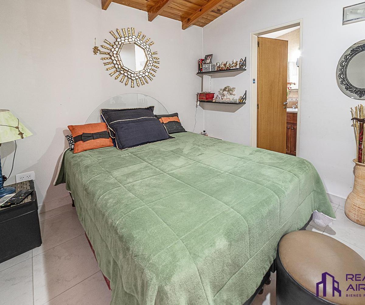 Venta PH 3 Ambientes Cochera y Terraza en Villa Santa Rita 1