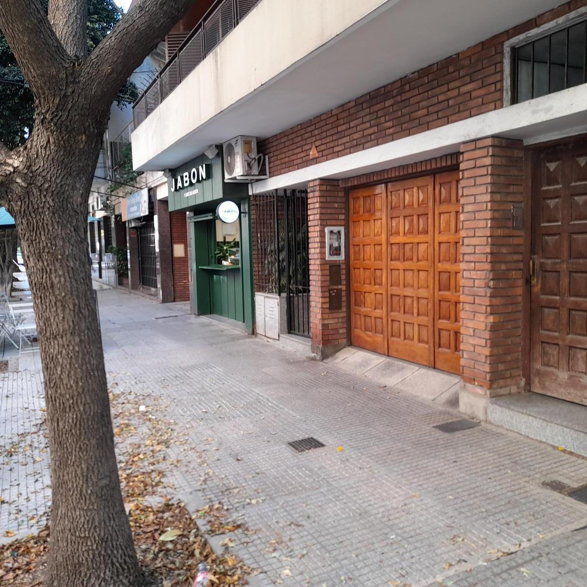PH en Venta 4 Ambientes en Villa Urquiza a Reformar 3
