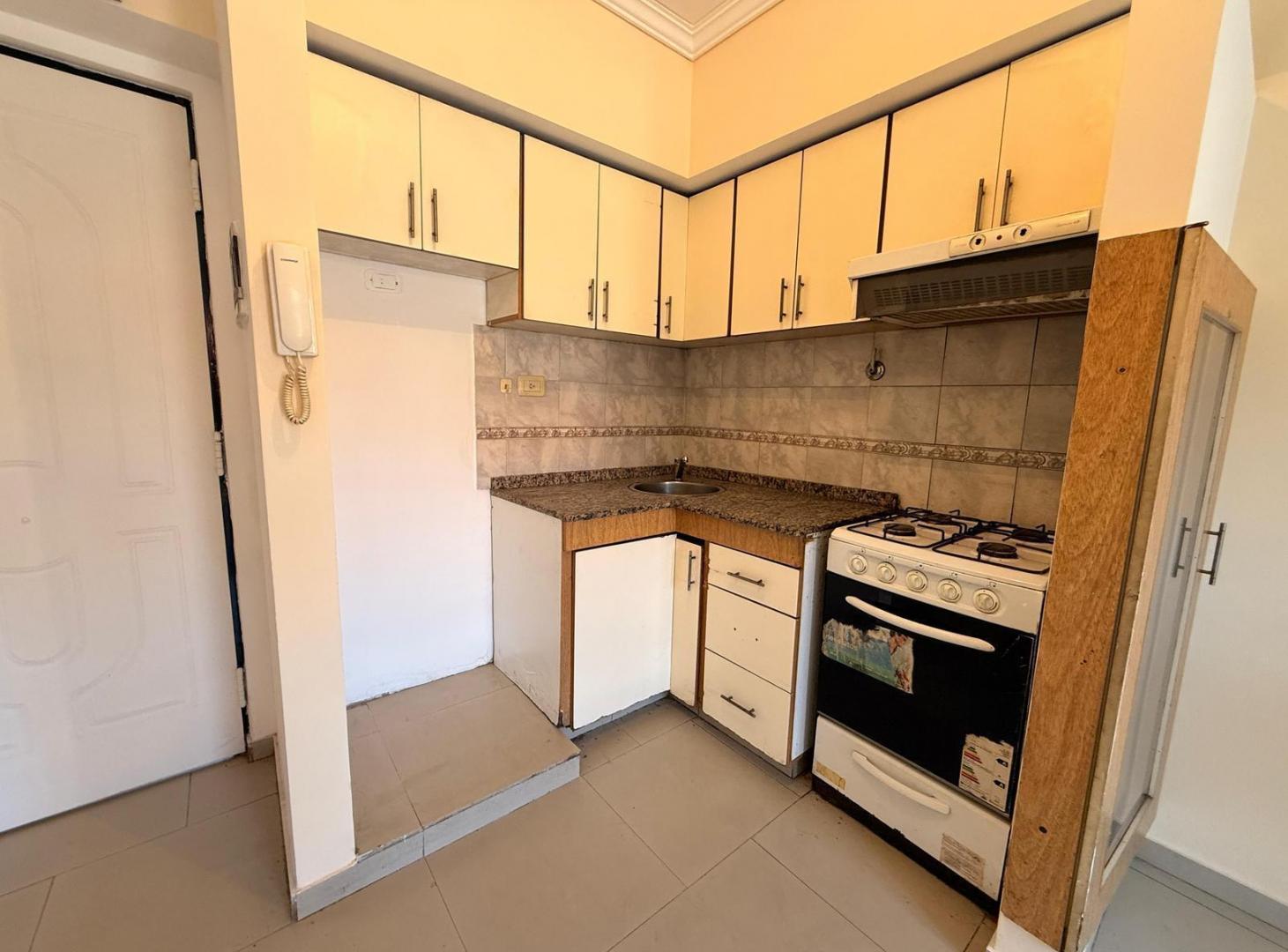 Foto de VENTA PH LANUS 3 AMBIENTES, imagen 2