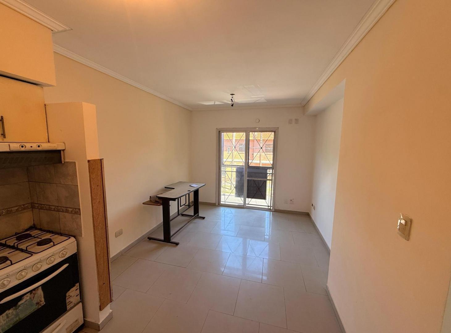 Foto de VENTA PH LANUS 3 AMBIENTES, imagen 1