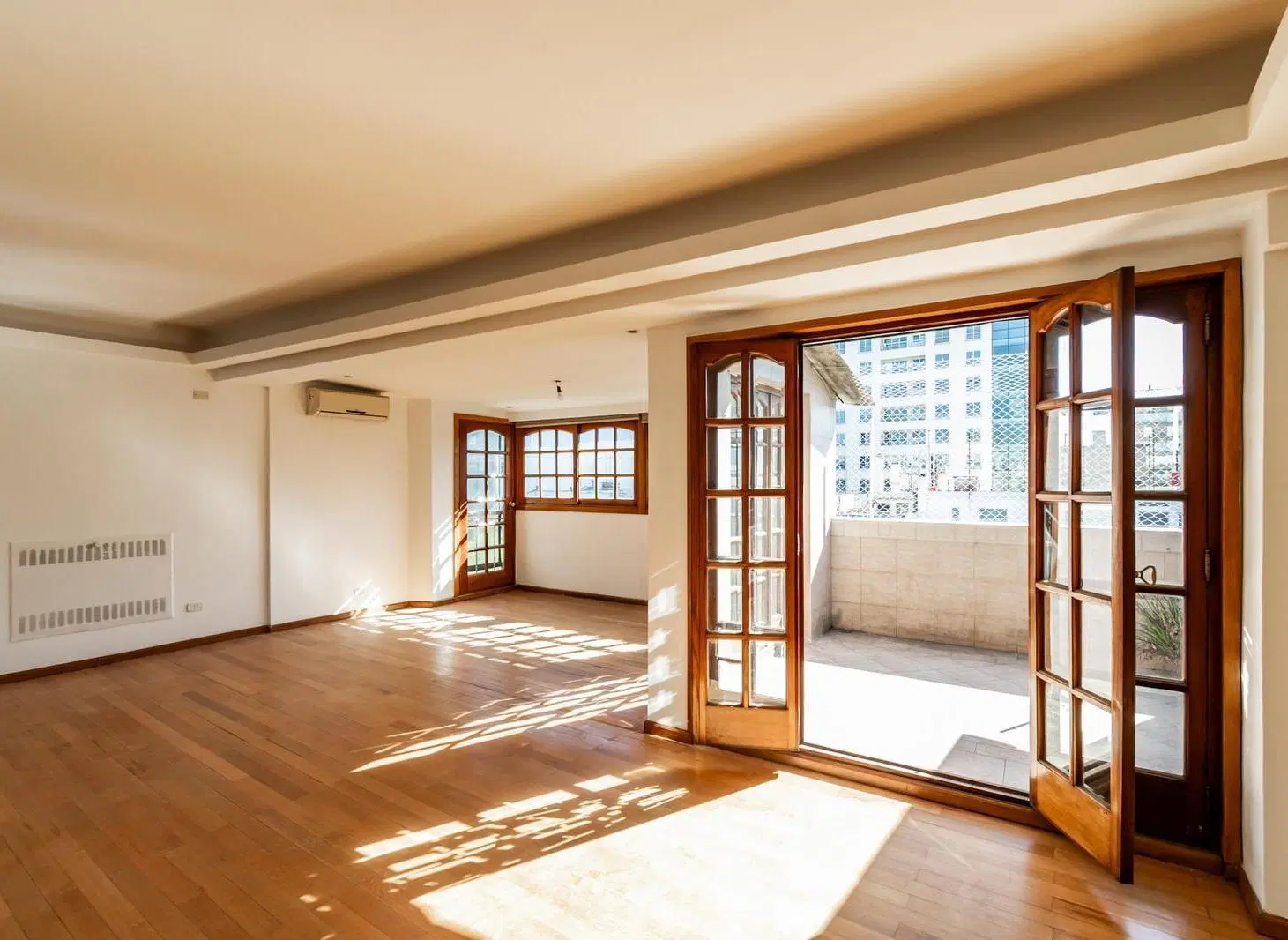 VENTA DEPARTAMENTO 3 AMBIENTES CON DEPENDENCIA, BALCON AL FRENTE Y PALIER PRIVADO EN RECOLETA 3