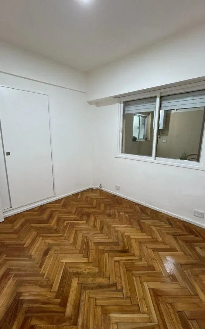 Departamento 2 ambientes con patio semicubierto refaccionado a estrenar 1