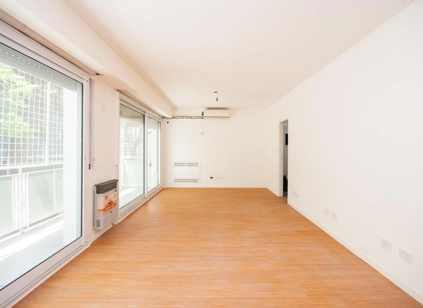 VENTA DEPARTAMENTO 4 AMBIENTES CON DEPENDENCIA, APTO CREDITO, RECICLADO, EN PALERMO 2