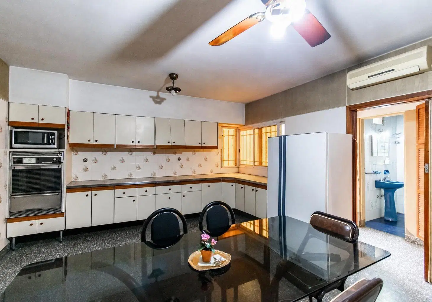 Venta PH de 3 Ambientes con terraza en 2d piso por escalera o montapersona y lavadero 2