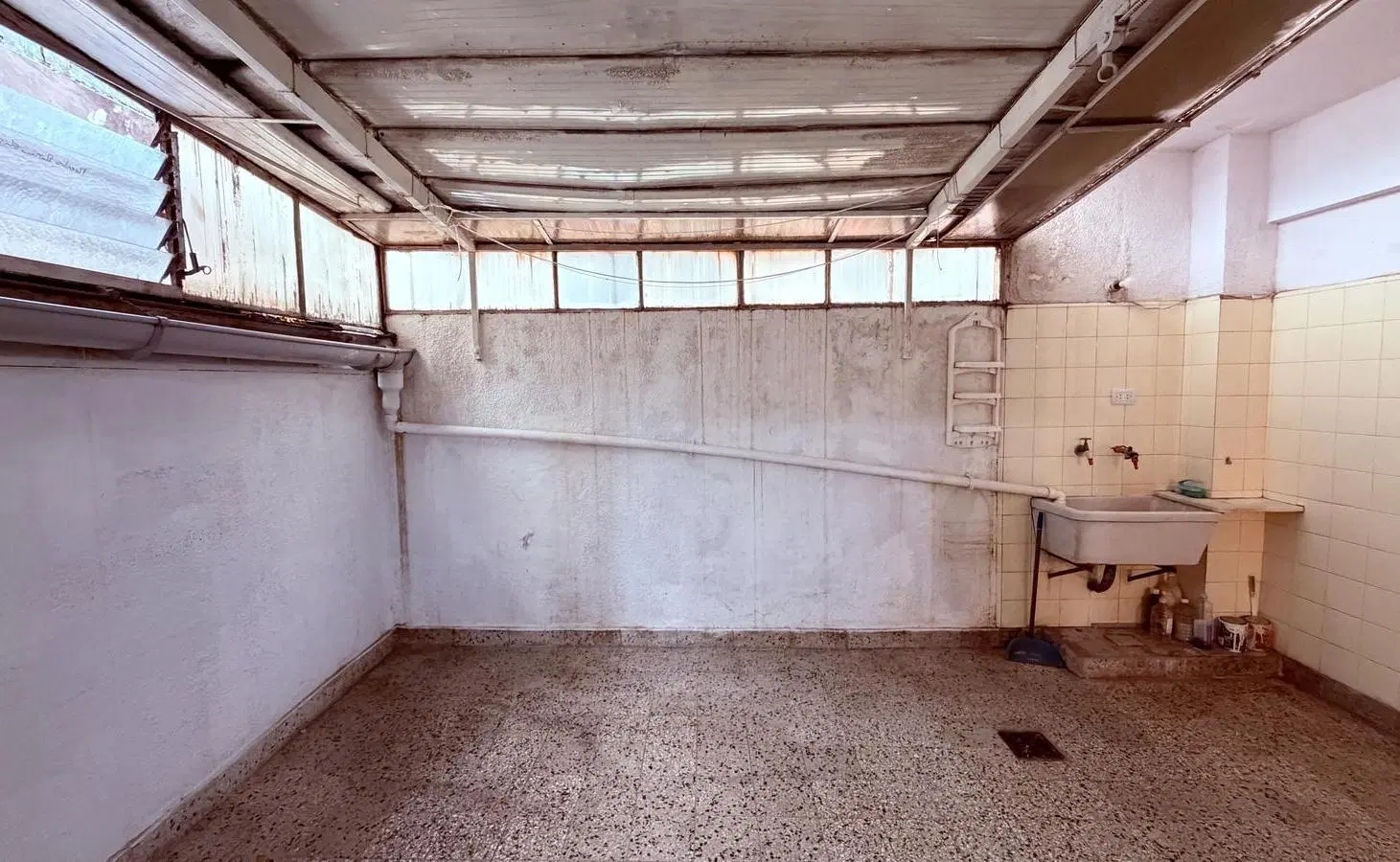 Alquiler Departamento 3 ambientes con patio en Villa Pueyrredon 5