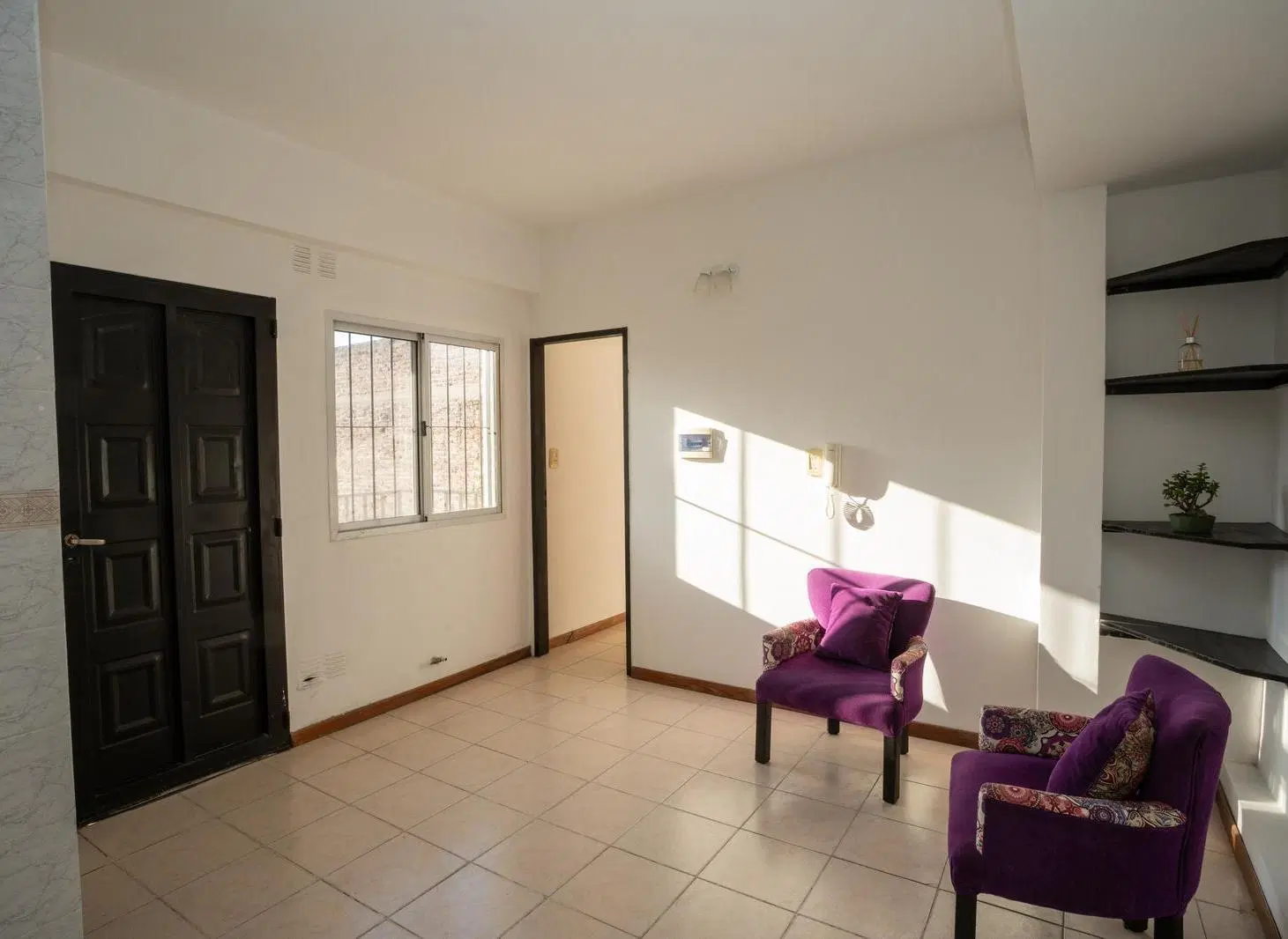 VENTA PH 2 AMBIENTES CON BALCON Y COCHERA VALENTIN ALSINA 8