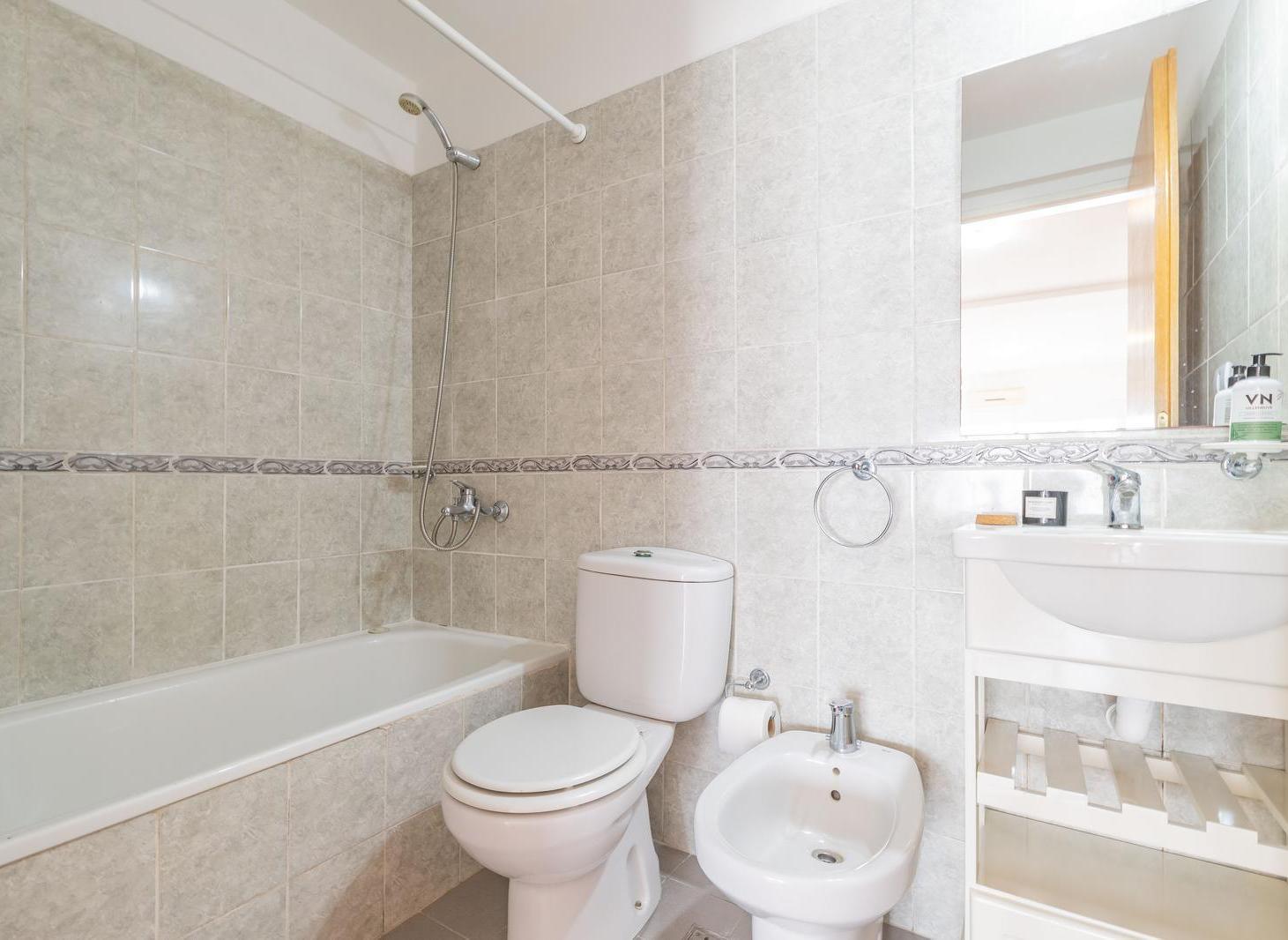 Foto de VENTA DEPARTAMENTO MONOAMBIENTE RECICLADO CONSTITUCIÓN CON BALCON Y AMENITIES, imagen 2