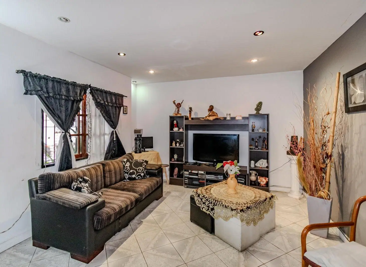 VENTA PH TIPO CASA DE 5 AMBIENTES EN VILLA LYNCH 2