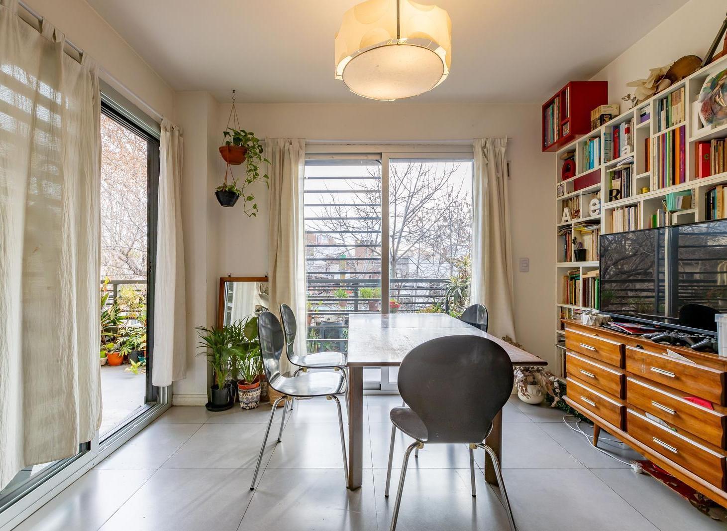 VENTA DEPARTAMENTO DUPLEX 3 AMBIENTES CON BALCON TERRAZA Y PARRILLA APTO CREDITO EN LA PATERNAL