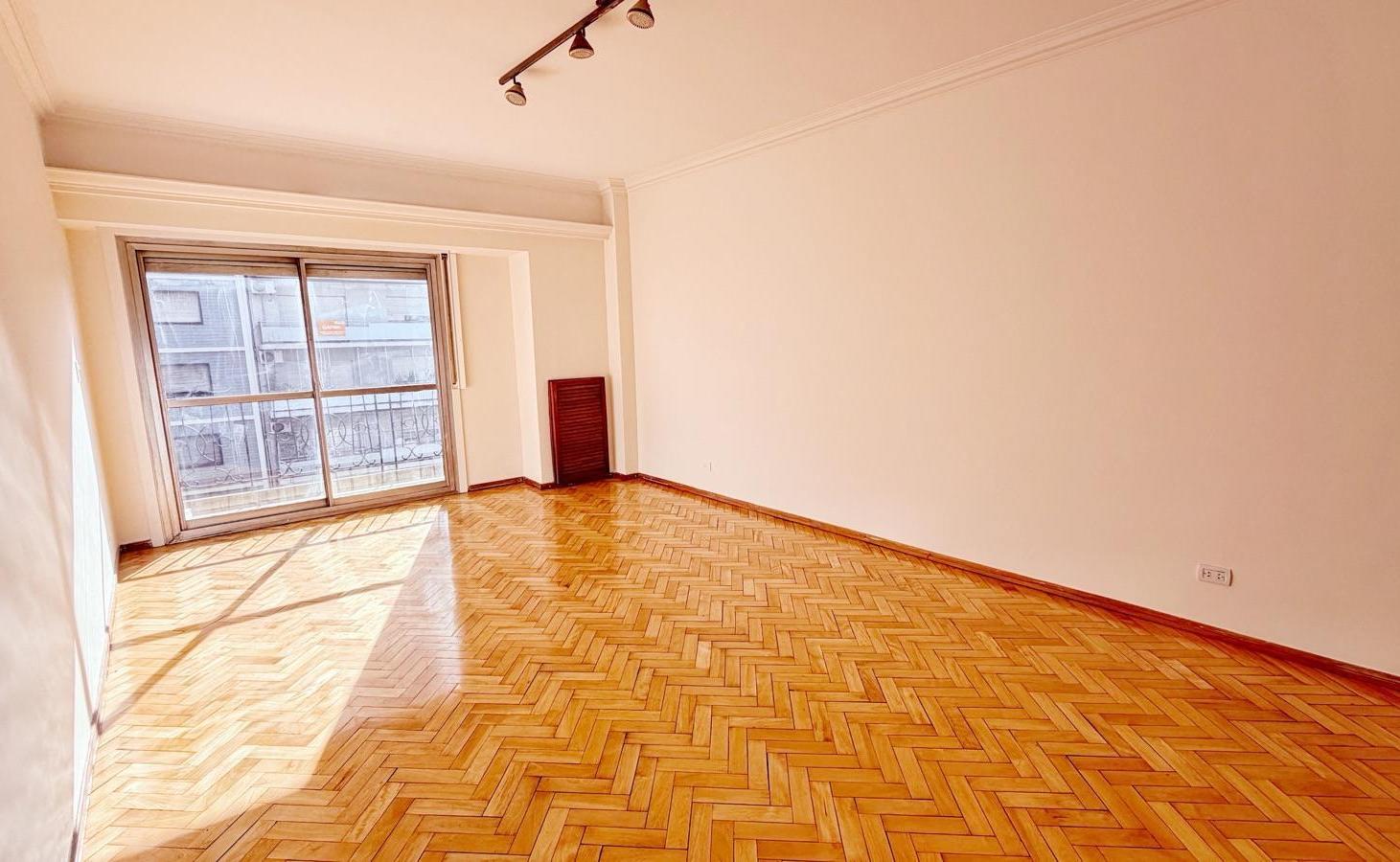 Foto de Venta Departamento 4 ambientes con dependencia en Recoleta, imagen 5
