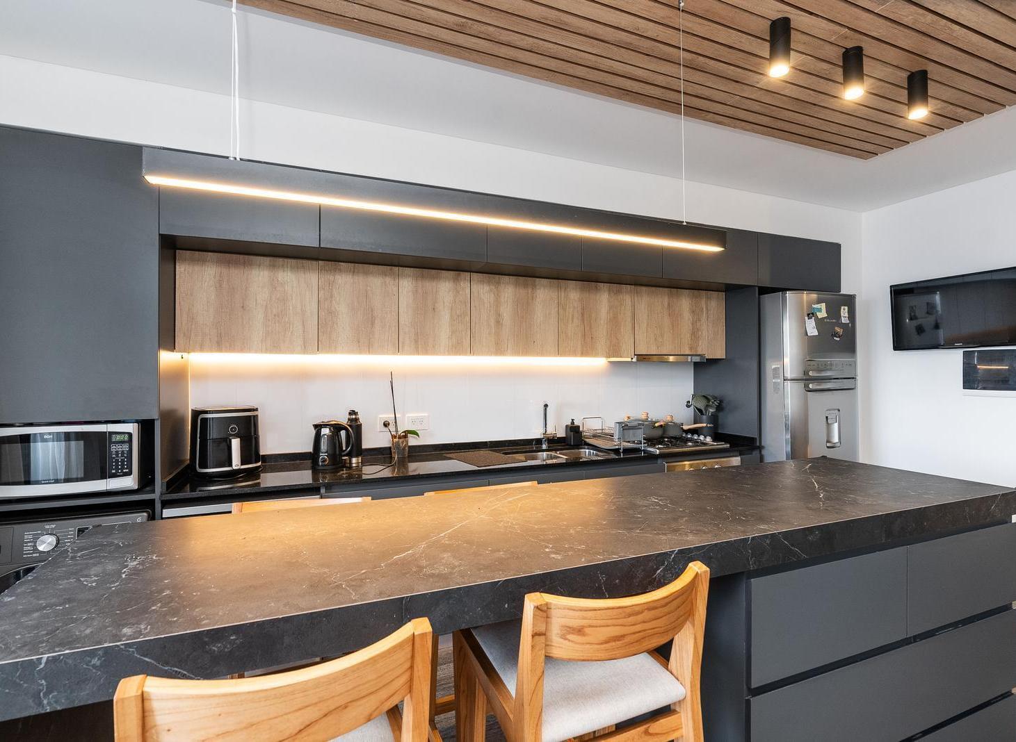 Foto de VENTA DEPARTAMENTO 4 AMBIENTES CON SUITE Y BALCÓN ATERRAZADO AL FRENTE, imagen 5