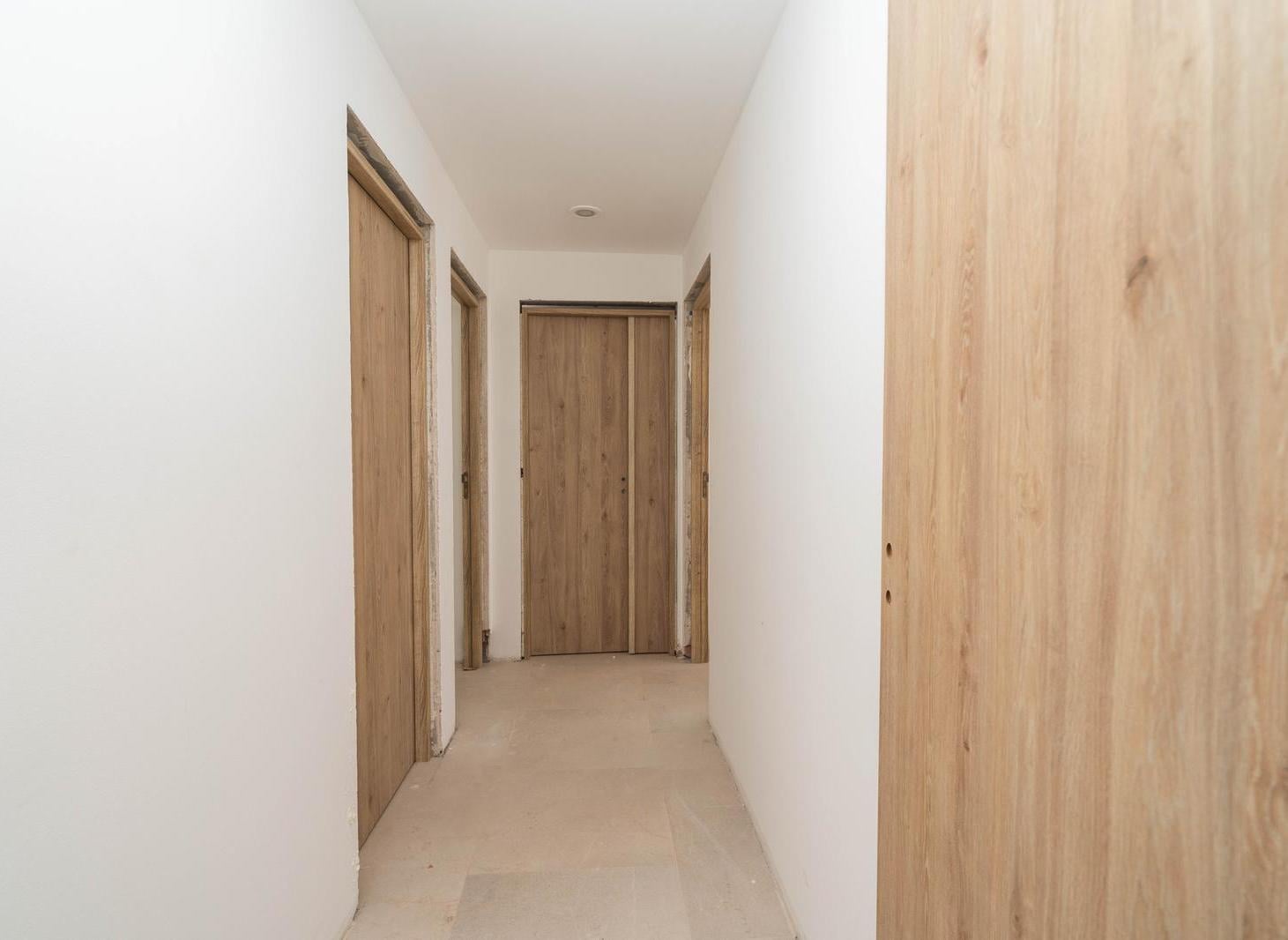 Foto de VENTA DPTO 4 AMBIENTES CON GRAN BALCON ATERRAZADO Y PARRILLA EN VILLA, imagen 2