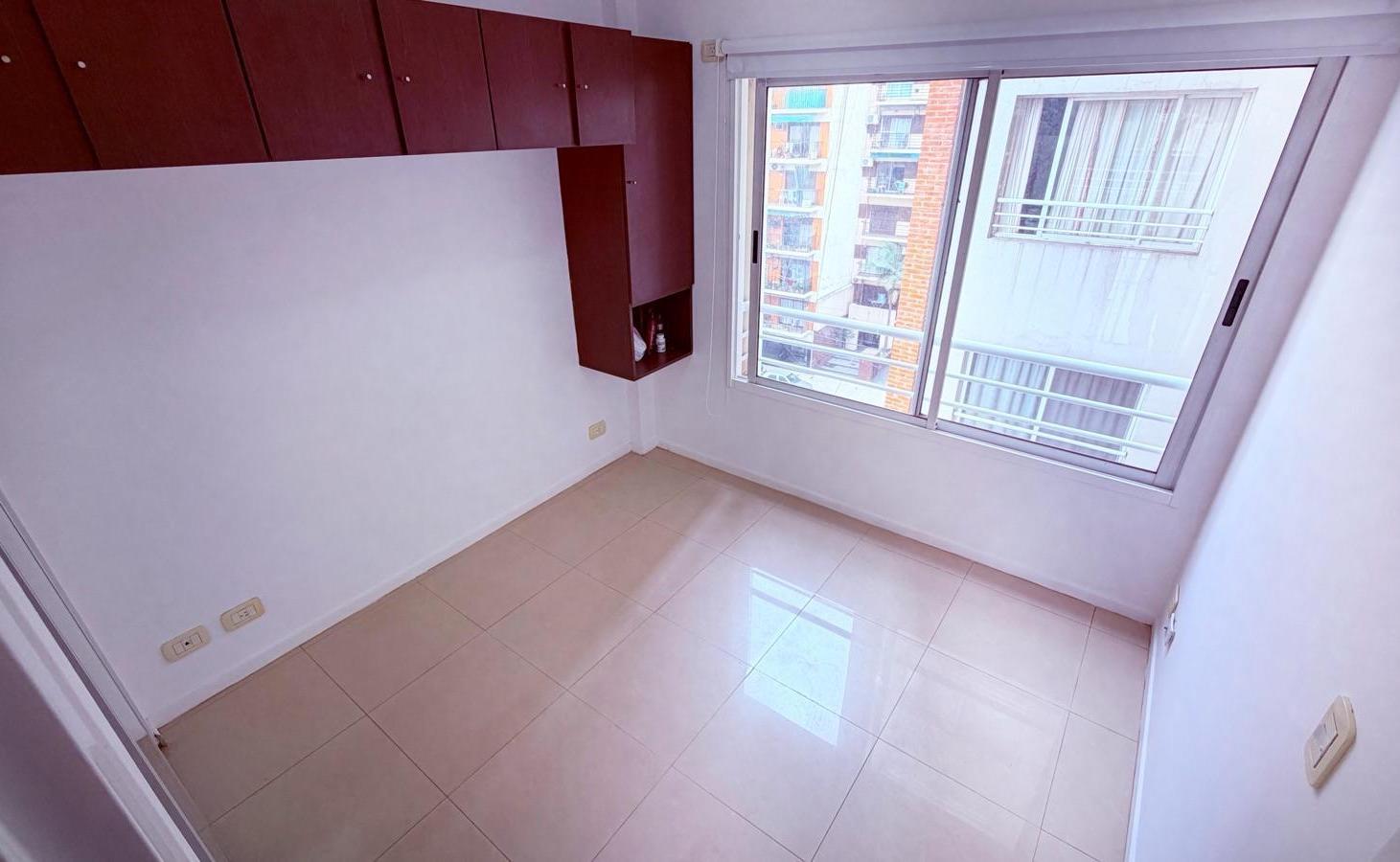 Foto de Alquiler Departamento 2 ambientes con cochera, imagen 2