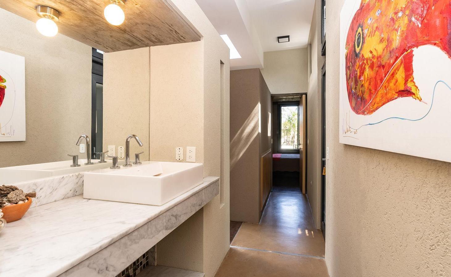 Foto de CASA EN VENTA 5 AMBIENTES AMOBLADA CON PILETA Y ACCESO AL LAGO |, imagen 2