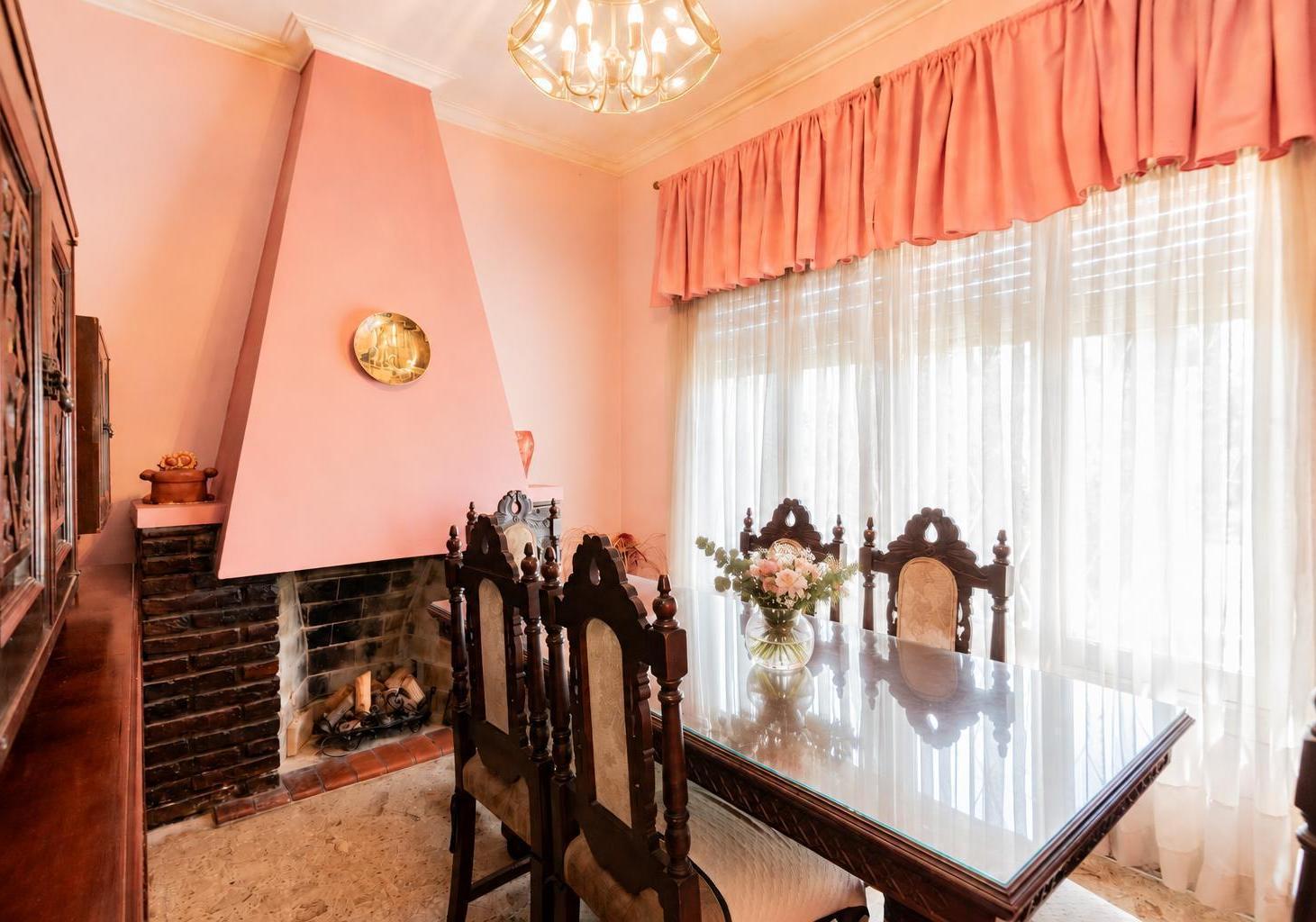 Foto de VENTA CASA 4 AMBIENTES c/ COCHERA, PILETA Y QUINCHO, APTO CREDITO, imagen 5