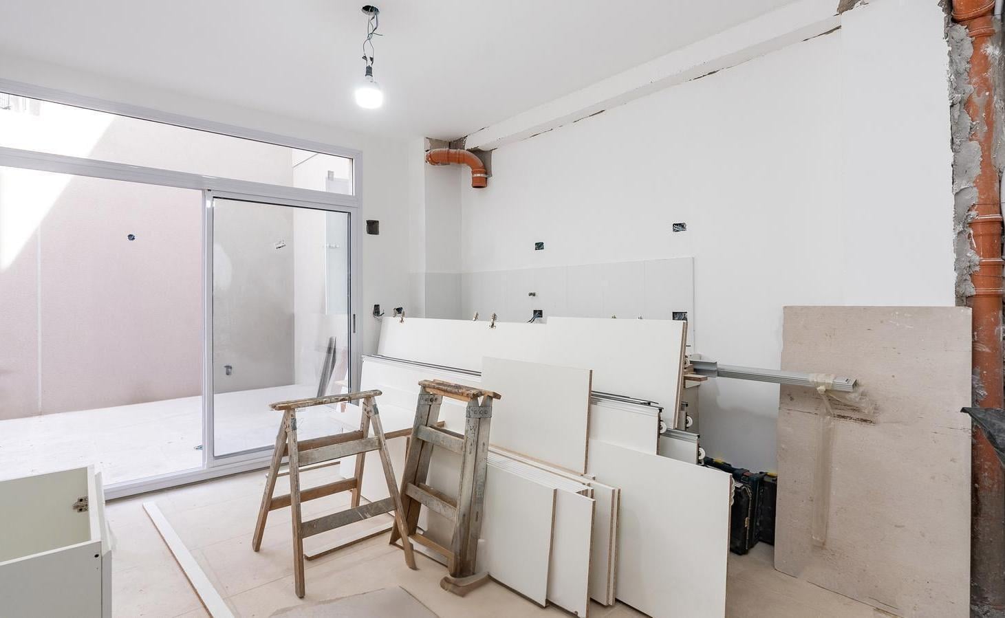 Foto de VENTA PH 4 AMBIENTES CON COCHERA Y PARQUE CON PARRILLA A ESTRENAR EN, imagen 1