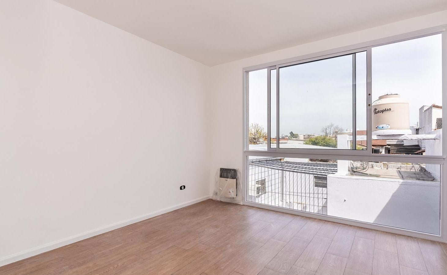 Foto de VENTA PH TRES AMBIENTES AL CONTRAFRENTE CON TERRAZA EN DUPLEX EN VILLA, imagen 5
