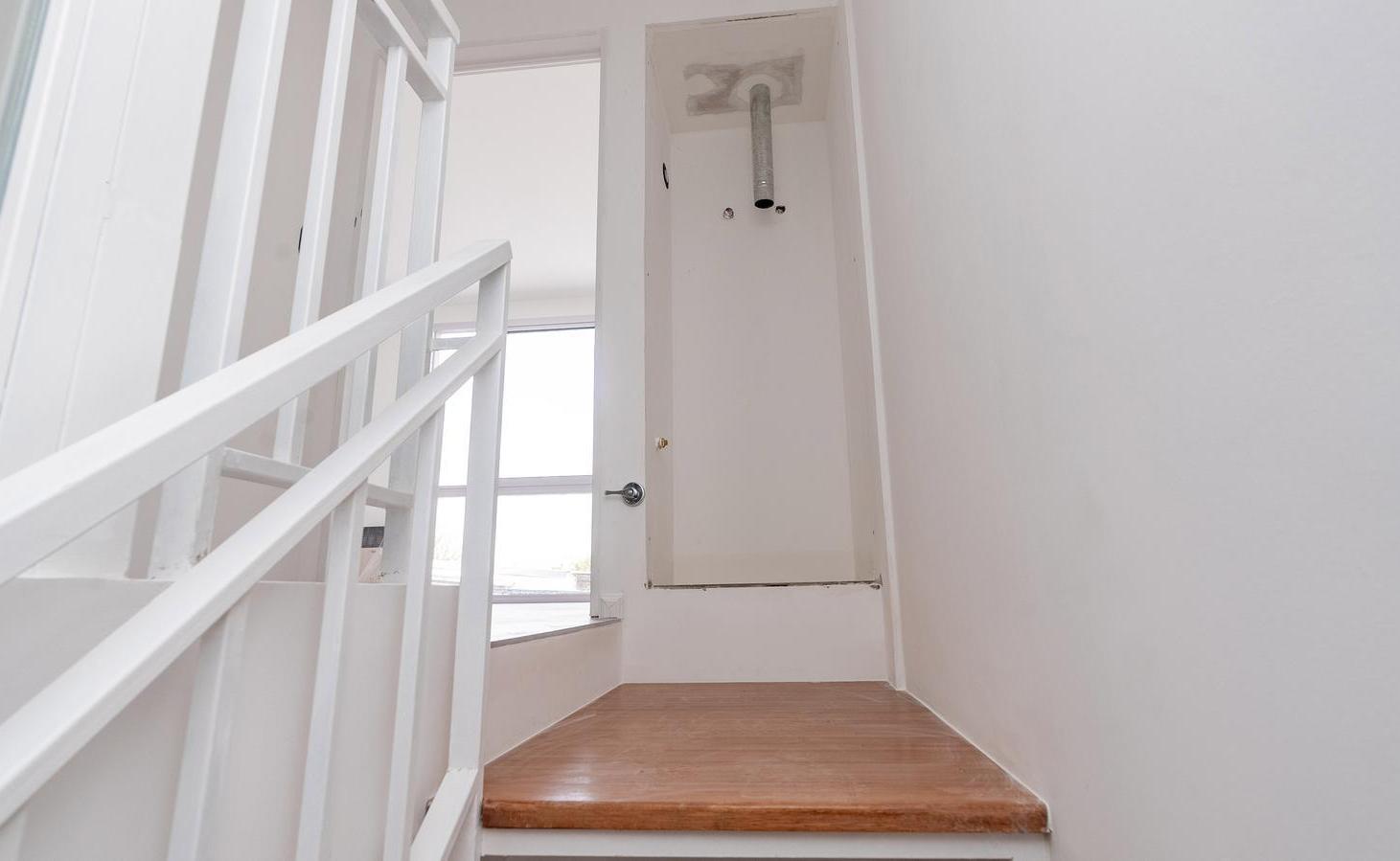 Foto de VENTA PH TRES AMBIENTES AL CONTRAFRENTE CON TERRAZA EN DUPLEX EN VILLA, imagen 4