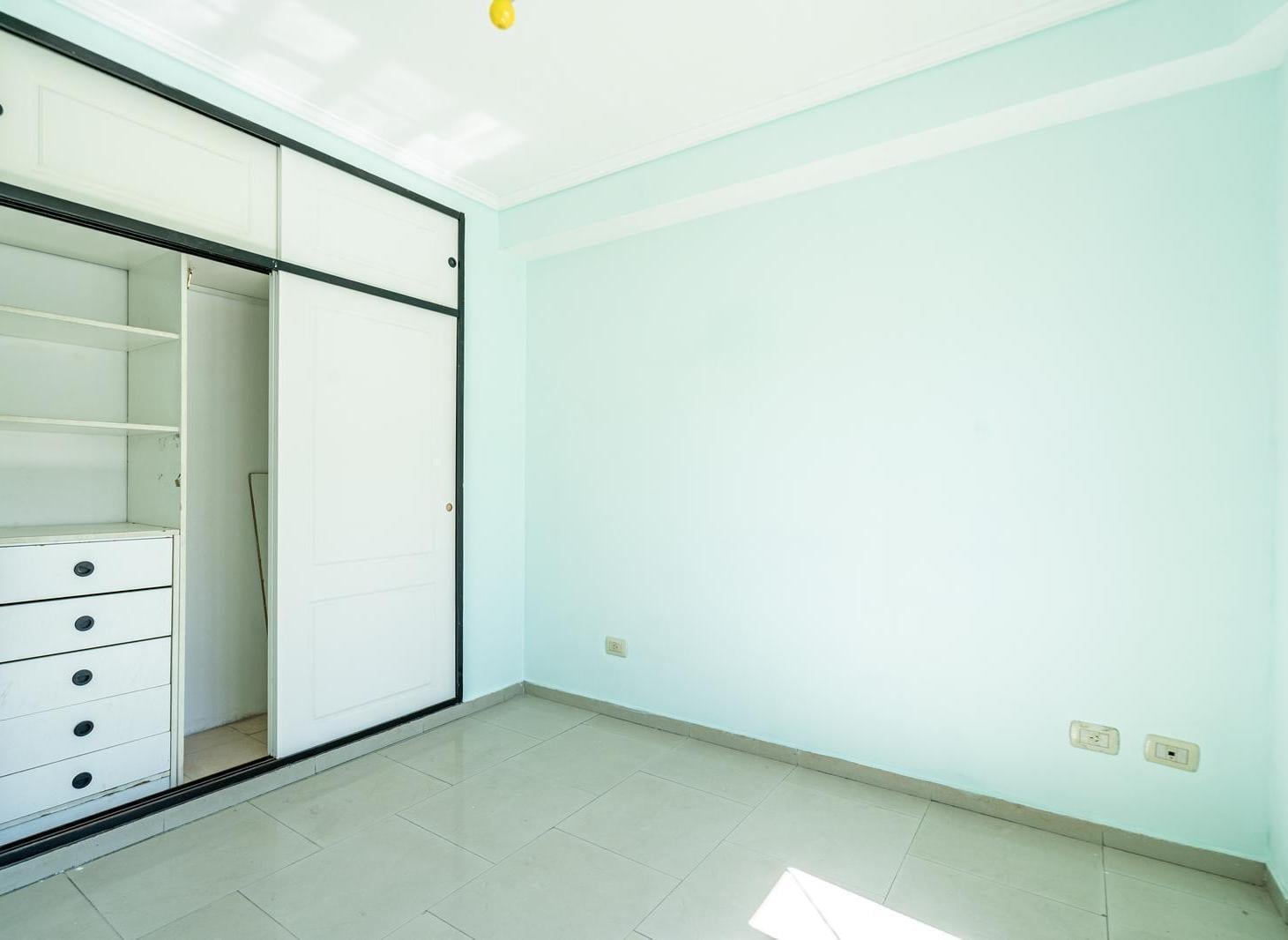 Foto de VENTA DEPARTAMENTO 3 AMBIENTES 2 COCHERAS CUBIERTAS – LANÚSITA LANÚS, imagen 5
