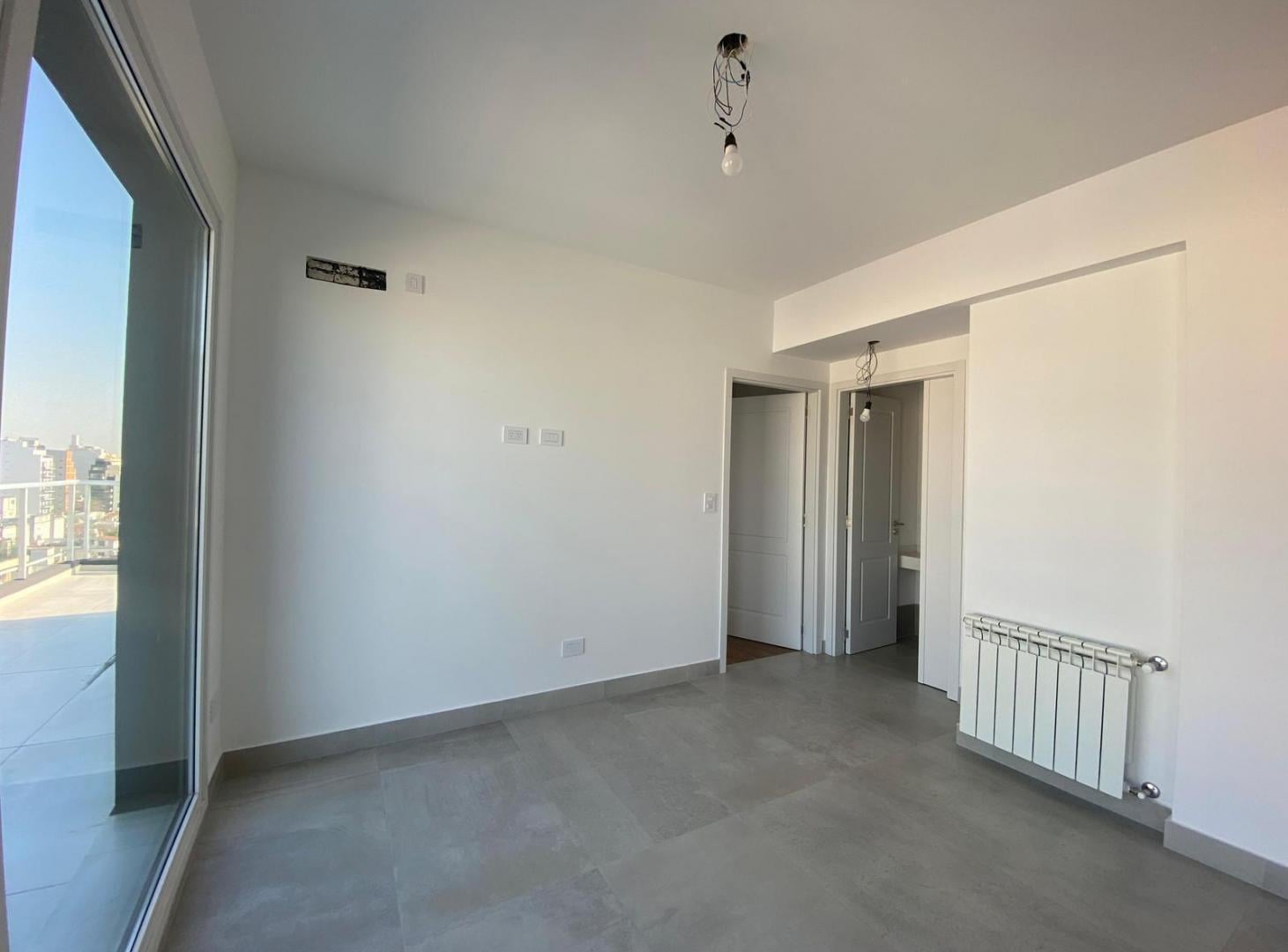 Foto de VENTA DEPARTAMENTO 2 AMBIENTES CON GRAN TERRAZA EN L Y PARRILLA A, imagen 4