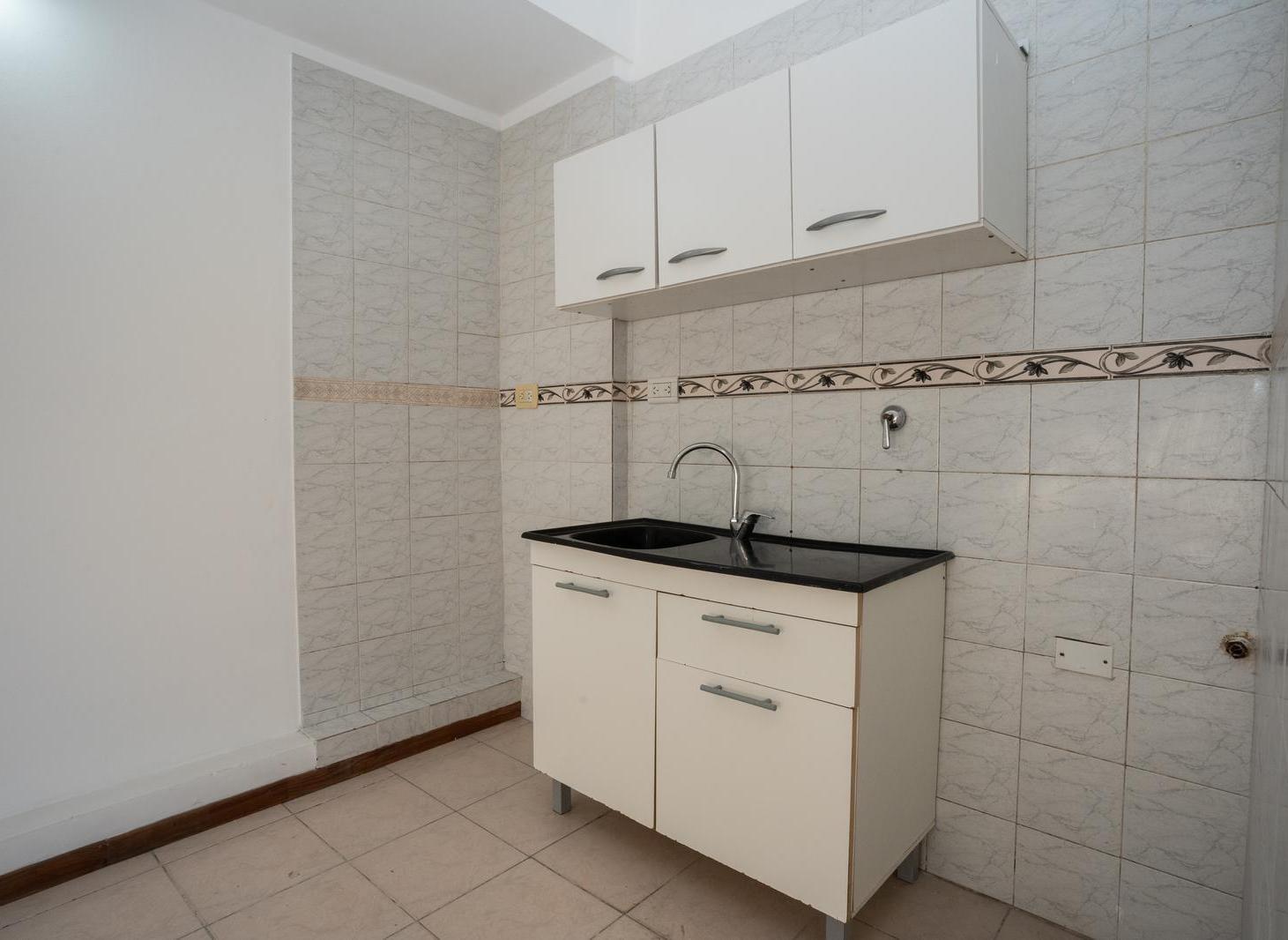 Foto de VENTA DEPARTAMENTO 2 AMBIENTES CON BALCON Y COCHERA VALENTIN ALSINA, imagen 4