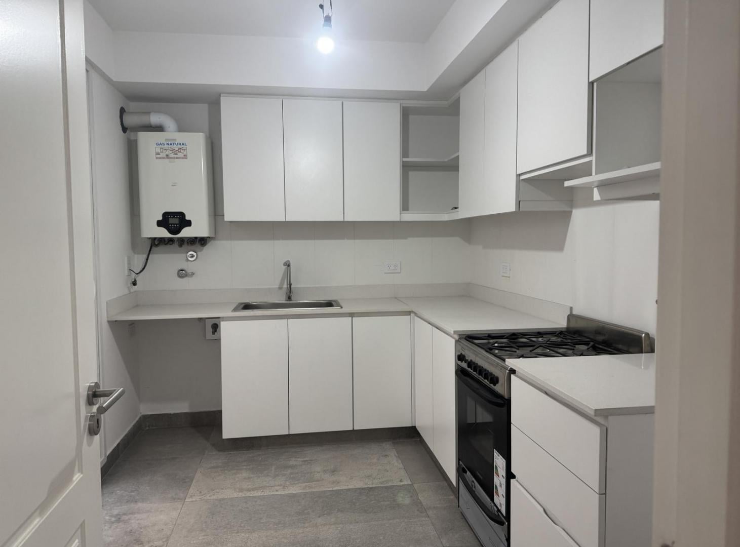 Foto de VENTA DEPARTAMENTO 3 AMBIENTES A ESTRENAR CON PATIO Y BALCÓN CON, imagen 3