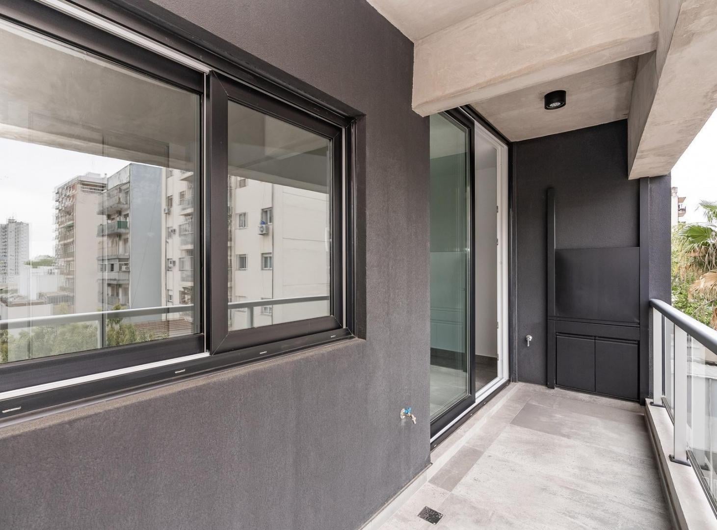 Foto de VENTA DEPARTAMENTO 3 AMBIENTES A ESTRENAR BALCÓN CON PARRILLA EN VILLA, imagen 4