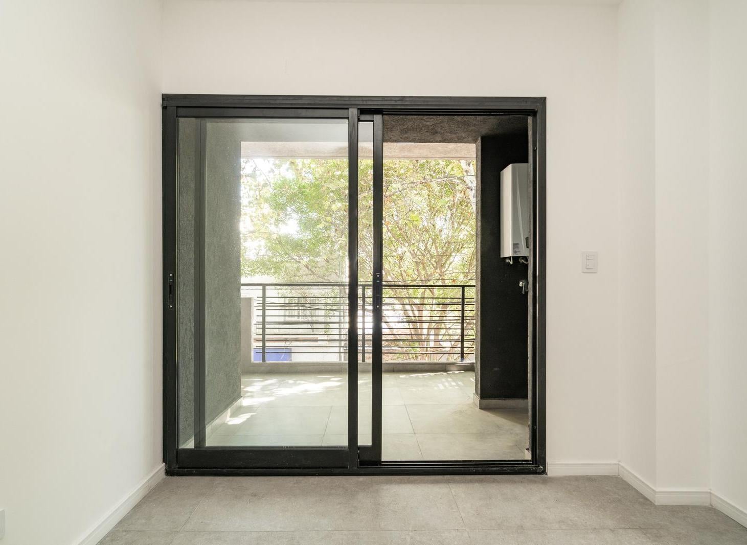 Foto de VENTA PH 4 AMBIENTES A ESTRENAR CON BALCÓN CORRIDO AL FRENTE EN VILLA, imagen 2