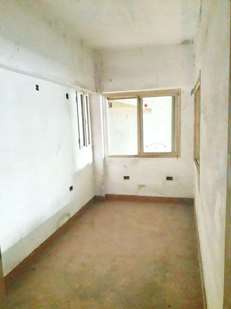 Foto de APTO CRÉDITO Venta Depósito Nave Galpón Industrial 2400 m2 Villa Tesei, imagen 3