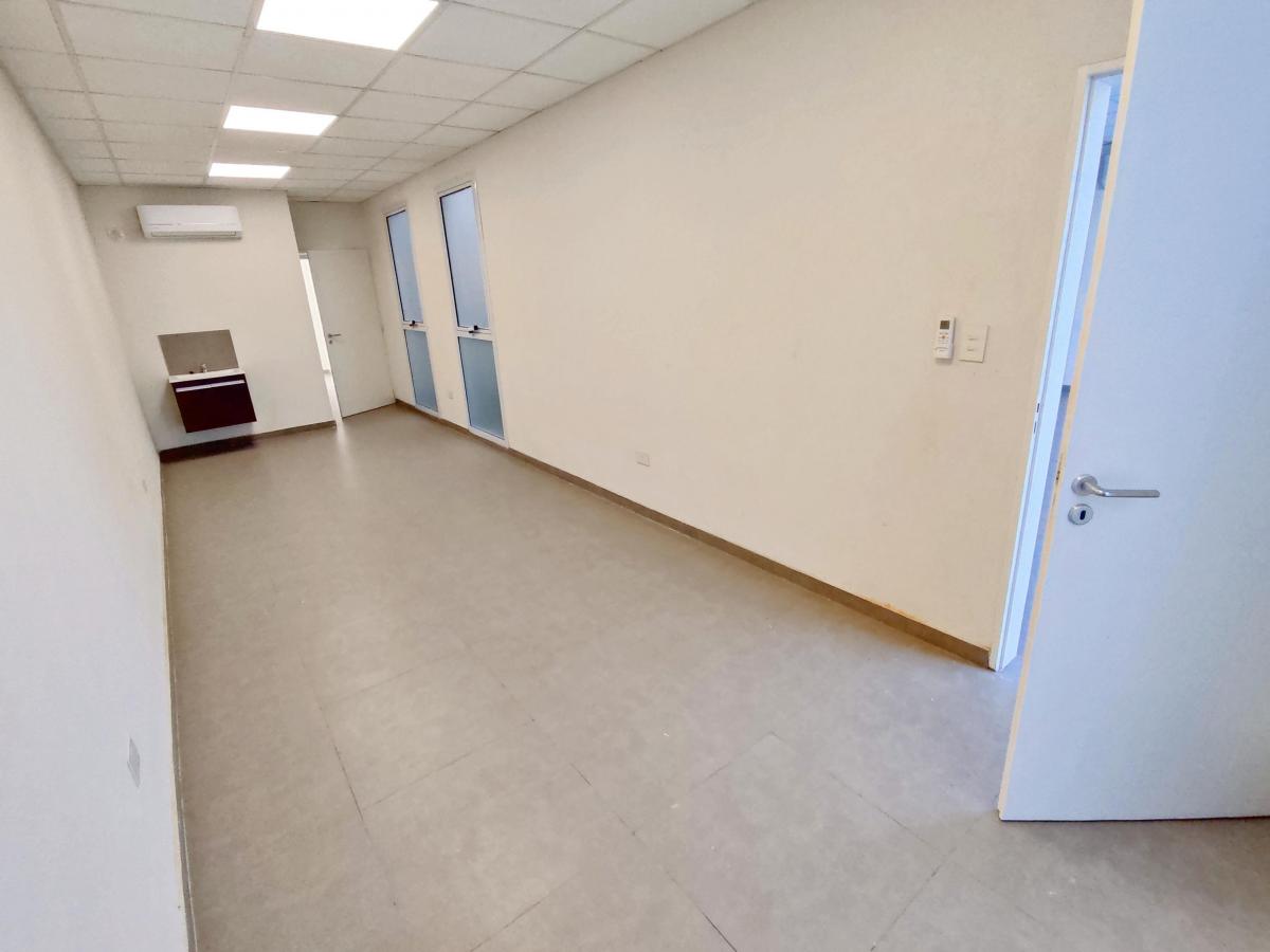Oportunidad Venta Edificio con 11 Oficinas / Consultorios a Estrenar Moron Sur 3