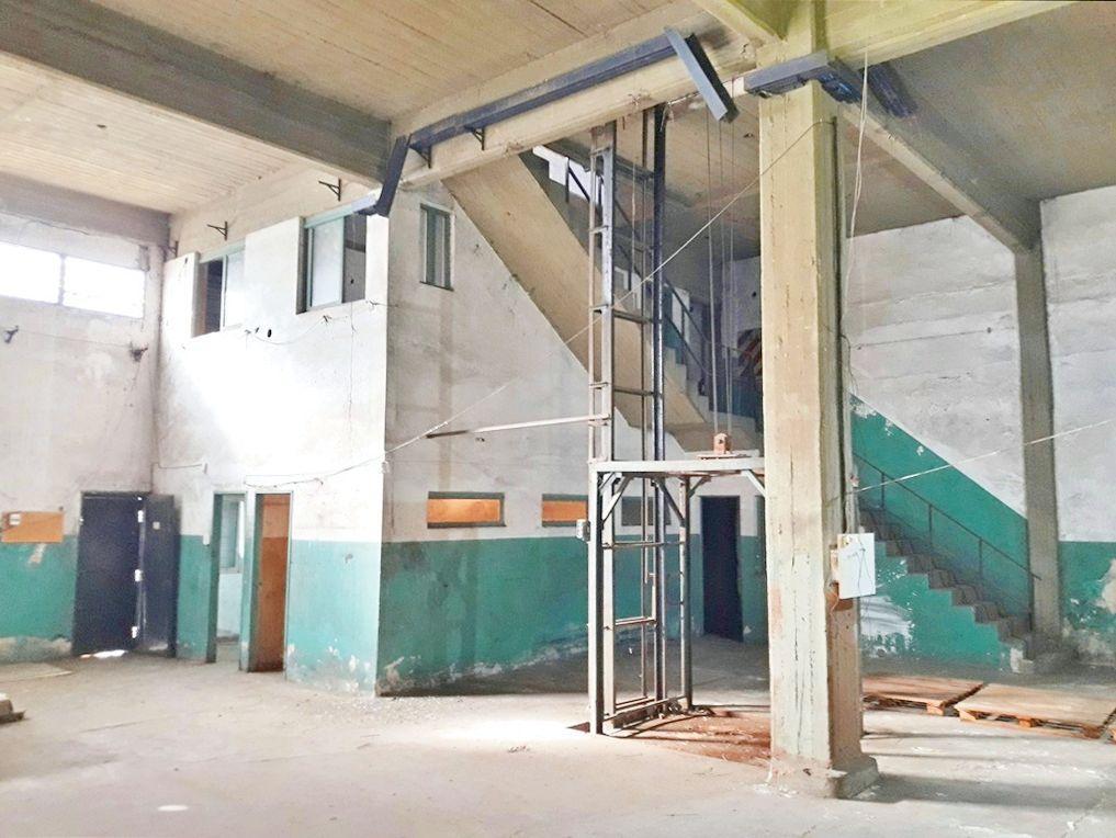 Alquiler Depósito Nave Galpón Industrial 2400 m2 Villa Tesei Ideal Ubicación
