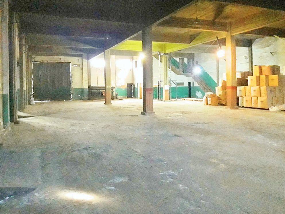 Foto de Alquiler Depósito Nave Galpón Industrial 2400 m2 Villa Tesei Ideal, imagen 4