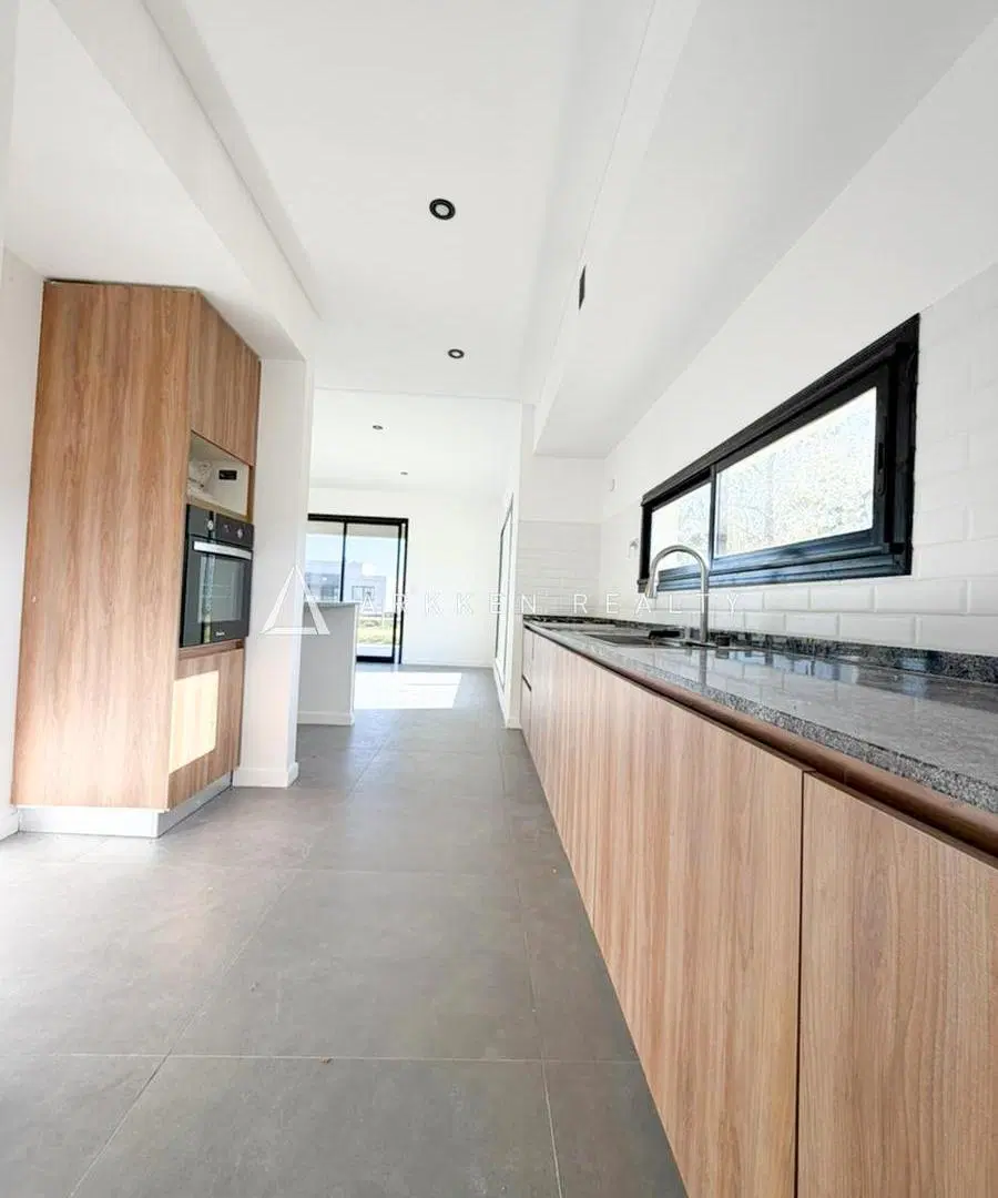 Casa en venta en Santa Sofia Pilar del Este 5
