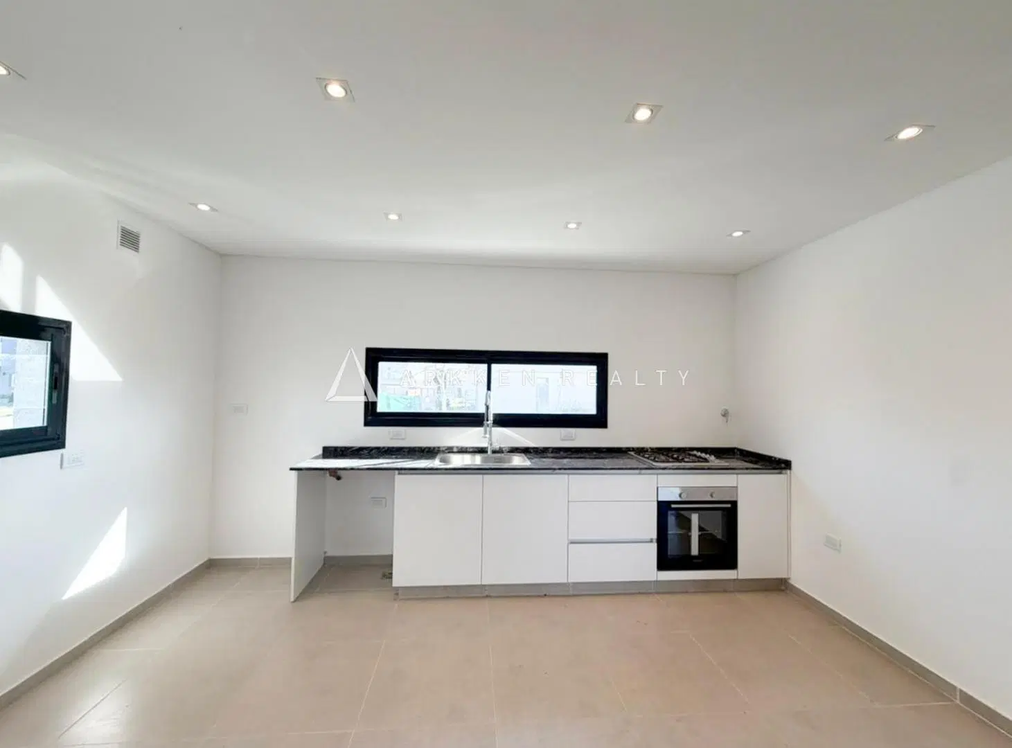 Casa en venta en Santa Lucia Pilar del Este 3